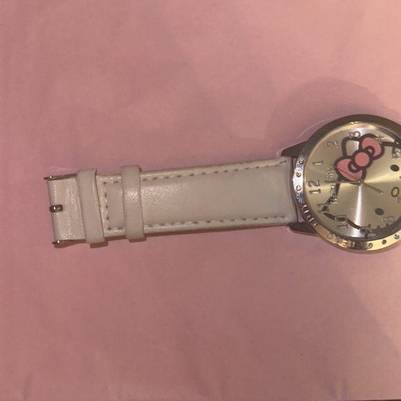 Hello Kitty 5702 Large Face Watch White Leather Band w/ 6 Diamonds. Black Band. - Picture 3 of 12